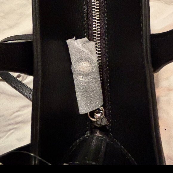 💎💎LUXURY LISTING: KARL LAGERFELD TWO WAY TOTE - Picture 10 of 11